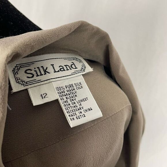 Silk Land Vintage 100% Silk Gray Safari Button Down Shirt - Women’s 12 - Picture 6 of 6